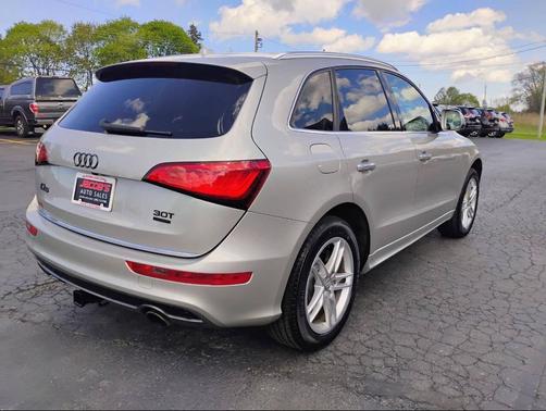 Gray 2016 Audi Q5 3.0T Premium Plus