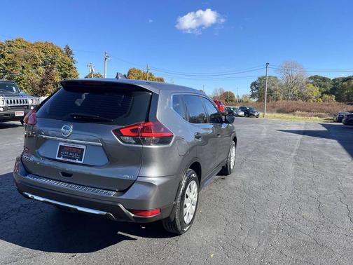 2019 Nissan Rogue S