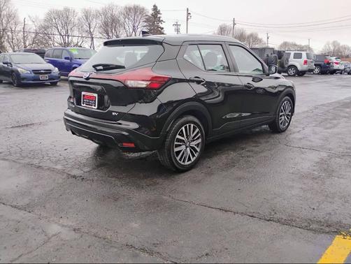 2021 Nissan Kicks SV