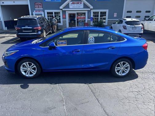 2019 Chevrolet Cruze LT
