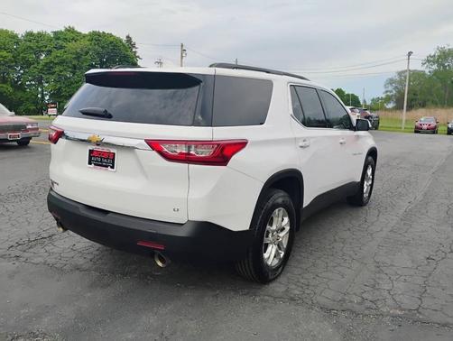Summit White 2019 Chevrolet Traverse LT Cloth
