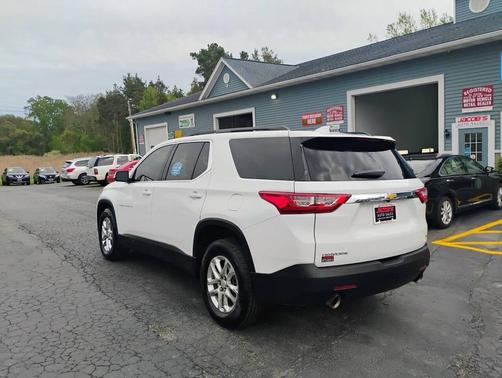 Summit White 2019 Chevrolet Traverse LT Cloth