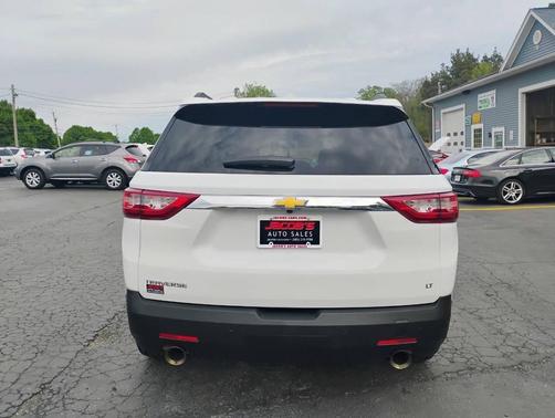 Summit White 2019 Chevrolet Traverse LT Cloth