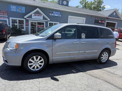 2015 Chrysler Town & Country Touring