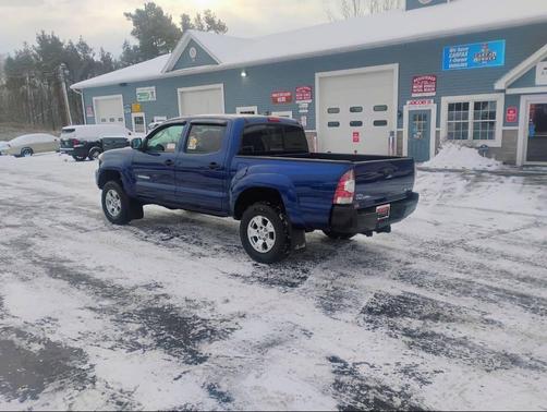 2015 Toyota Tacoma Base