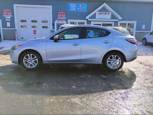 2018 Toyota Yaris iA Base