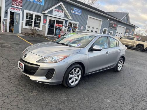 2013 Mazda Mazda3 i Sport