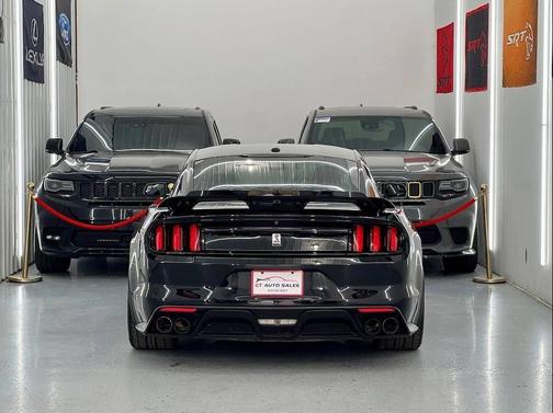 2016 Ford Shelby GT350R Base