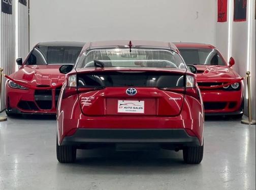 2019 Toyota Prius LE