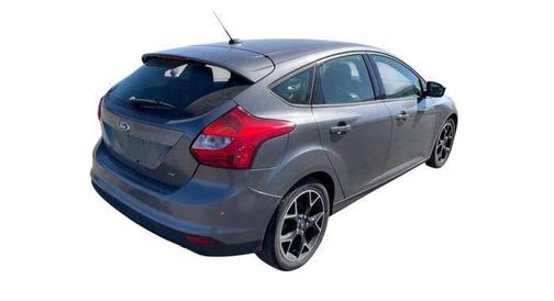 Gray 2013 Ford Focus SE