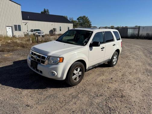 White 2009 Ford Escape XLT