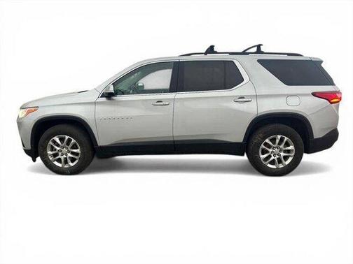 Silver Ice Metallic 2019 Chevrolet Traverse LT Cloth