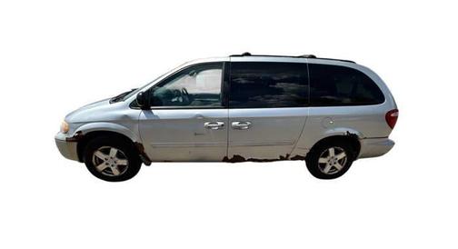 Silver 2007 Dodge Grand Caravan SXT