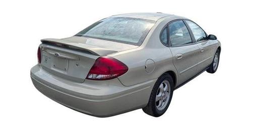 Seafoam Green 2005 Ford Taurus SE