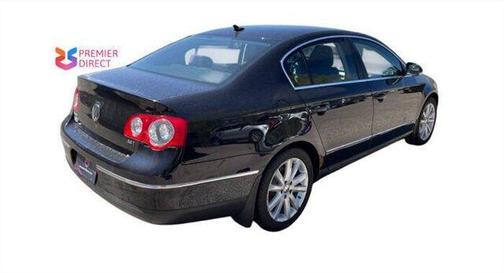 Deep Black Metallic 2010 Volkswagen Passat Komfort