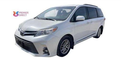 2018 Toyota Sienna XLE