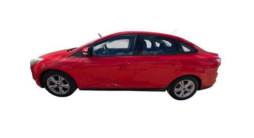 Red 2014 Ford Focus SE