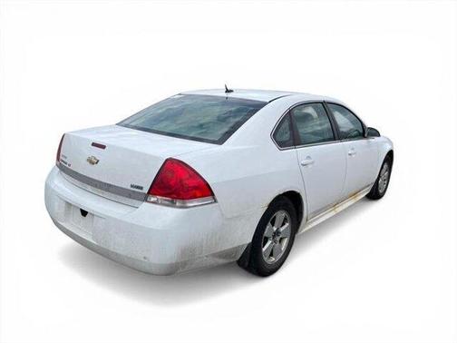 Summit White 2010 Chevrolet Impala LT