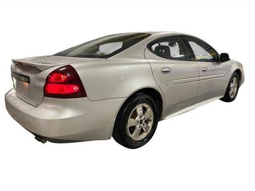 Galaxy Silver Metallic 2005 Pontiac Grand Prix GT