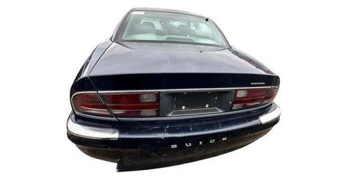 Black 2002 Buick Park Avenue Ultra