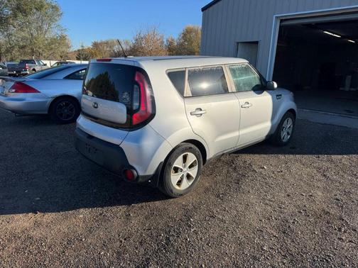 Silver 2015 Kia Soul Base