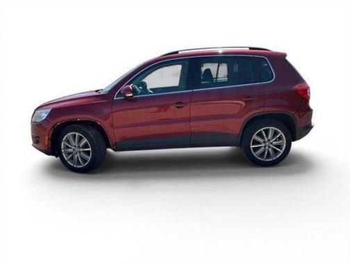Wild Cherry Metallic 2011 Volkswagen Tiguan S