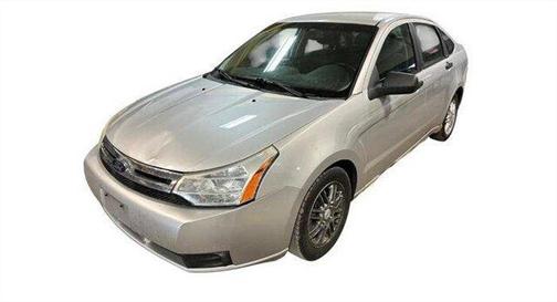 Silver 2009 Ford Focus SE