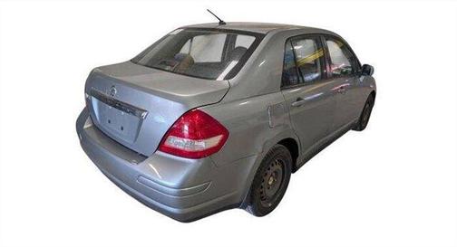 Magnetic Gray Metallic 2009 Nissan Versa 1.8 S