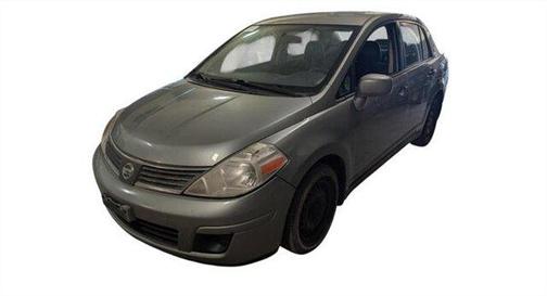 Magnetic Gray Metallic 2009 Nissan Versa 1.8 S