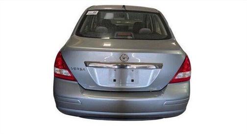 Magnetic Gray Metallic 2009 Nissan Versa 1.8 S