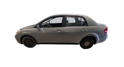 Magnetic Gray Metallic 2009 Nissan Versa 1.8 S