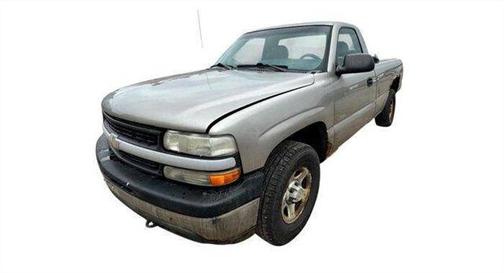 Tan 2002 Chevrolet Silverado 1500