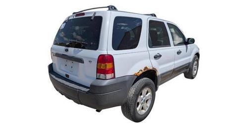 White 2005 Ford Escape XLT