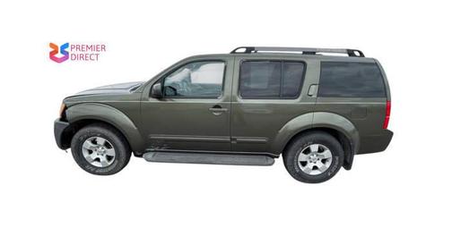 Canteen Metallic 2005 Nissan Pathfinder SE