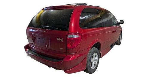 Red 2007 Dodge Grand Caravan SXT