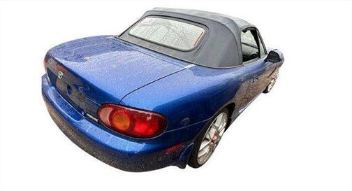Blue 1999 Mazda MX-5 Miata