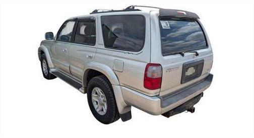 Gold 2000 Toyota 4Runner Limited