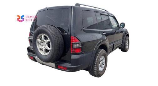 Black 2002 Mitsubishi Montero Limited