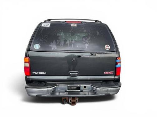 Black 2003 GMC Yukon