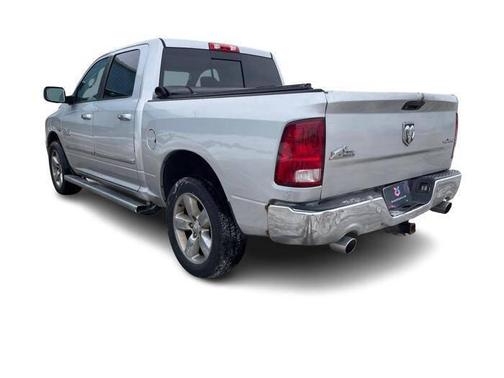 Bright Silver Clearcoat Metallic 2015 RAM 1500 SLT