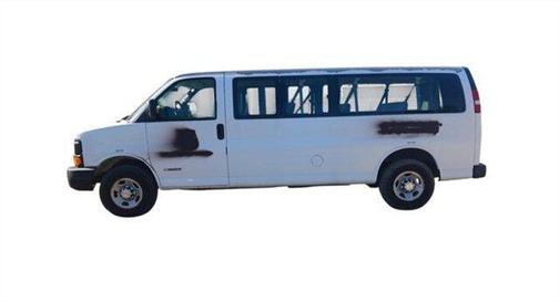 White 2005 Chevrolet Express 3500
