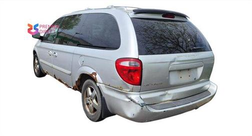 Silver 2004 Dodge Grand Caravan SXT