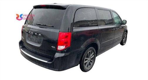 Brilliant Black Crystal Pearlcoat 2016 Dodge Grand Caravan R/T