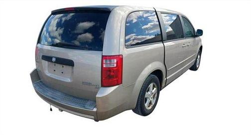 Tan 2009 Dodge Grand Caravan SE
