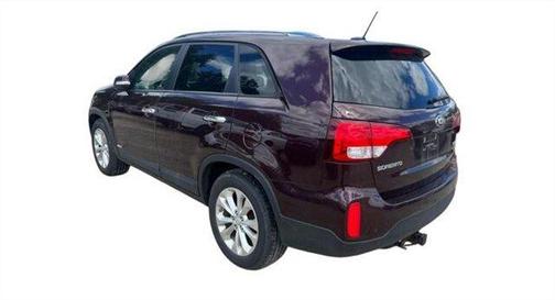 Burgundy 2015 Kia Sorento EX V6