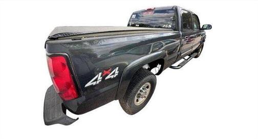 Green 2004 Chevrolet Silverado 2500 WT