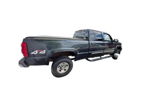 Green 2004 Chevrolet Silverado 2500 Work Truck H/D Crew Cab