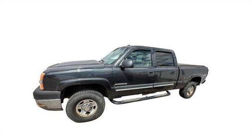 Green 2004 Chevrolet Silverado 2500 WT