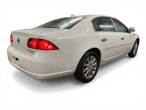 White 2009 Buick Lucerne CXL