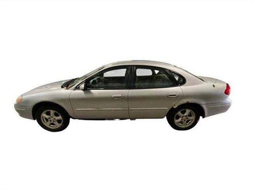 Silver 2002 Ford Taurus SES